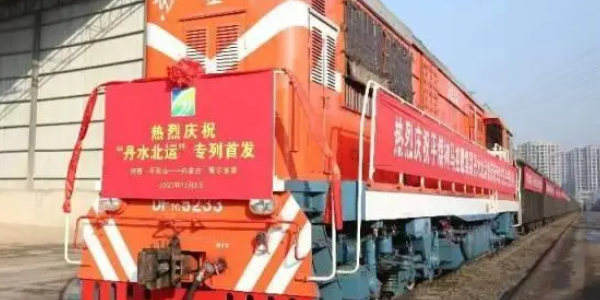 供需失衡运价走低，，，，，，本期（2024年08月09日）珠江航运集装箱运价指数报收966.57点